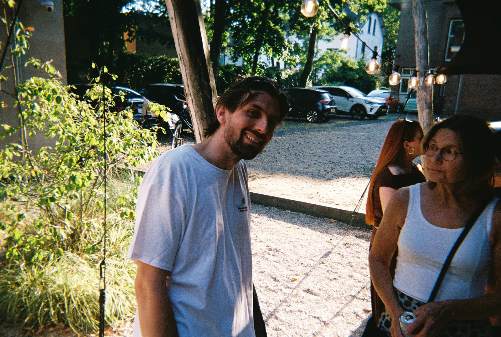 Frame 98 of 209, roll 13