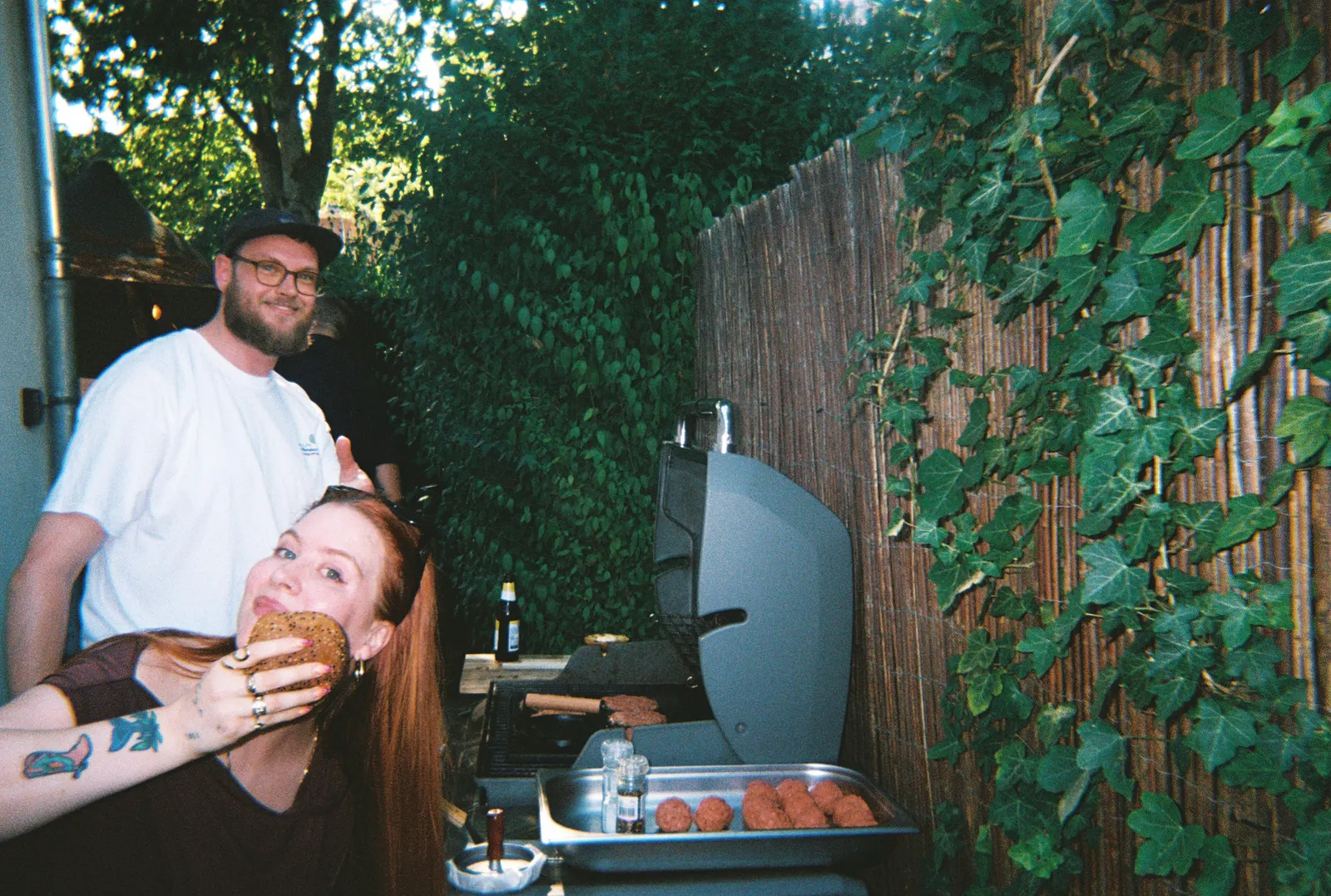Frame 142 of 209, roll 14